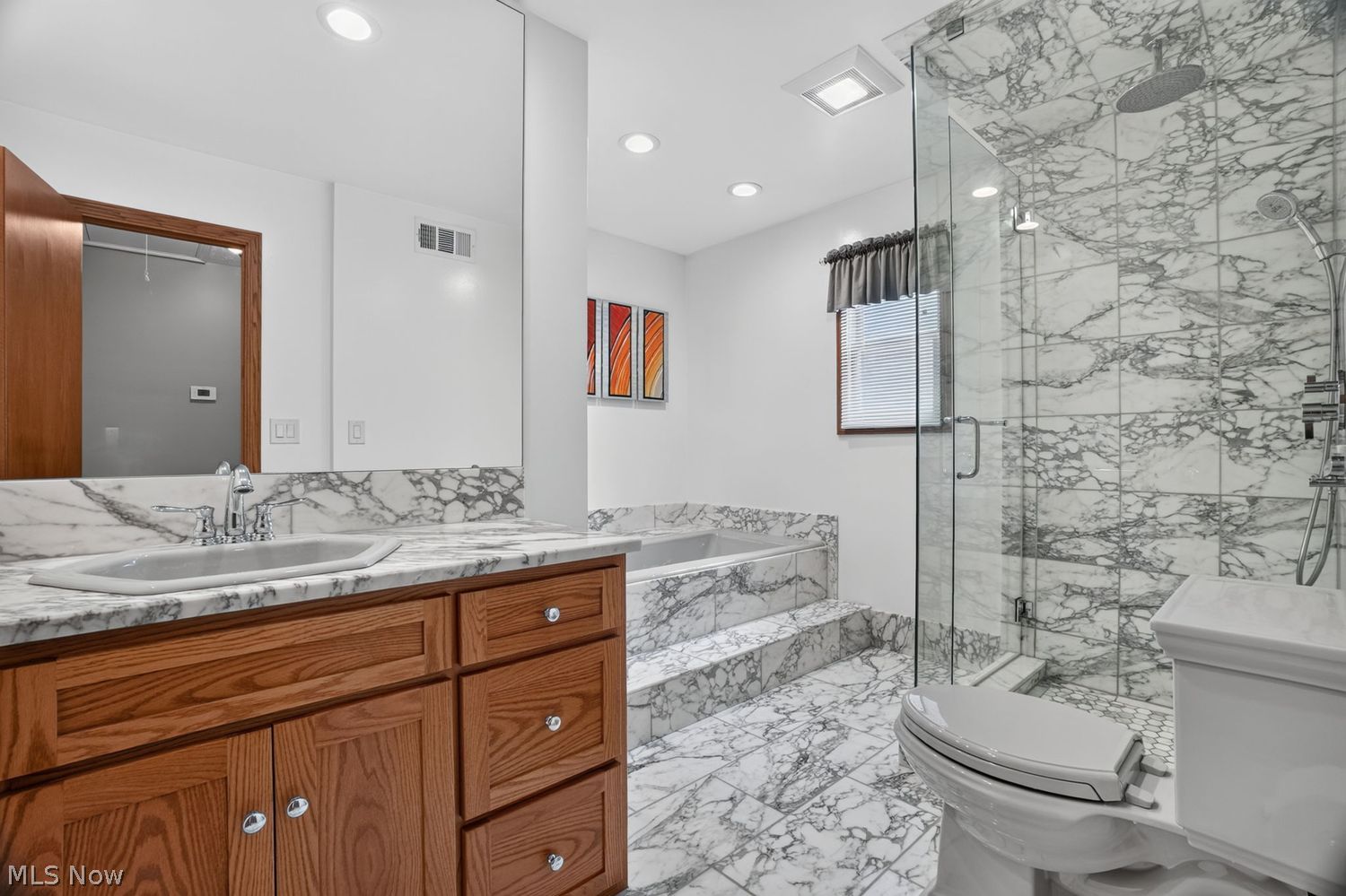 10548 Briar Hill Drive Kirtland OH 44094