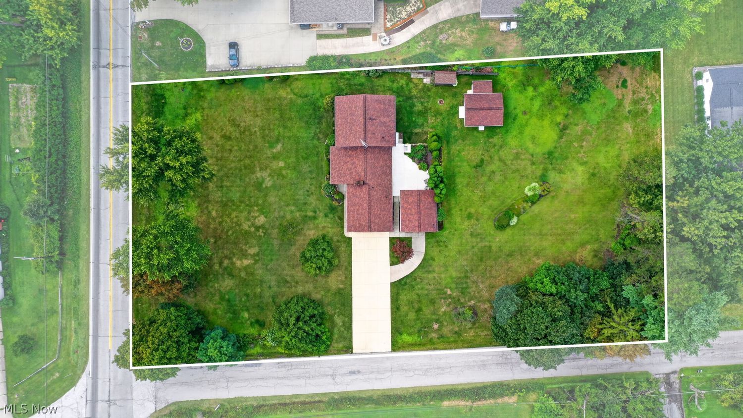 10548 Briar Hill Drive Kirtland OH 44094