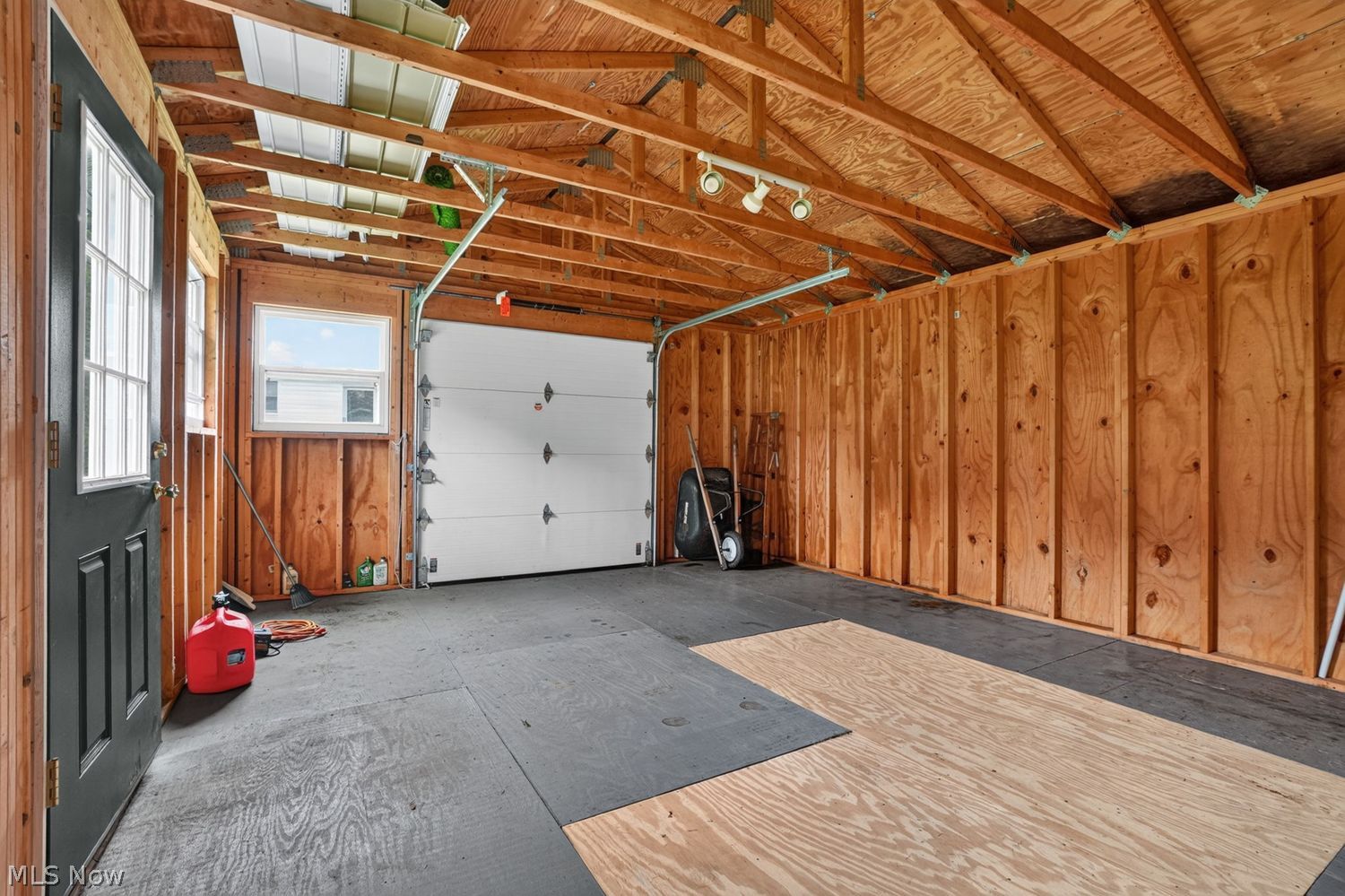 10548 Briar Hill Drive Kirtland OH 44094