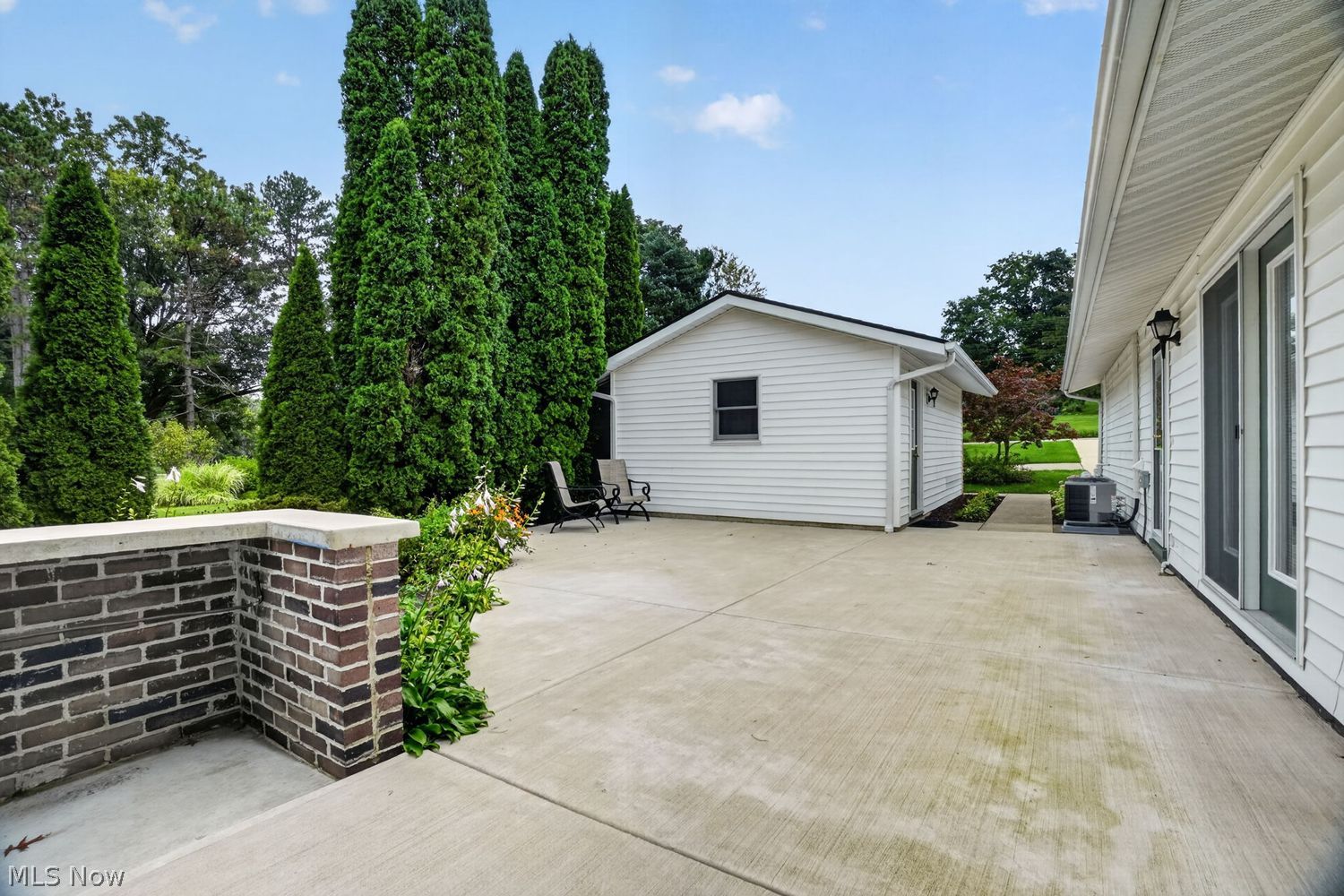 10548 Briar Hill Drive Kirtland OH 44094