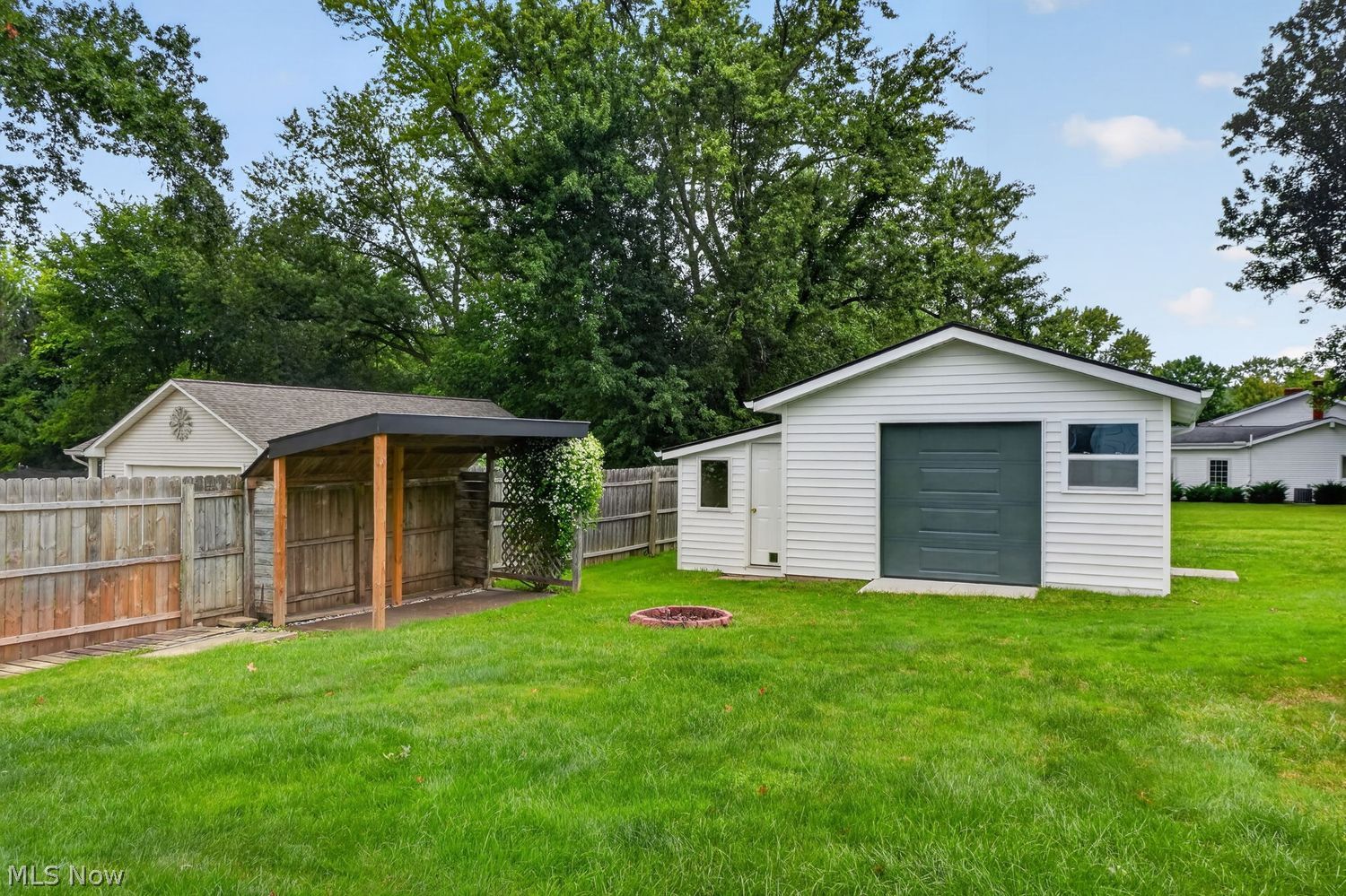 10548 Briar Hill Drive Kirtland OH 44094
