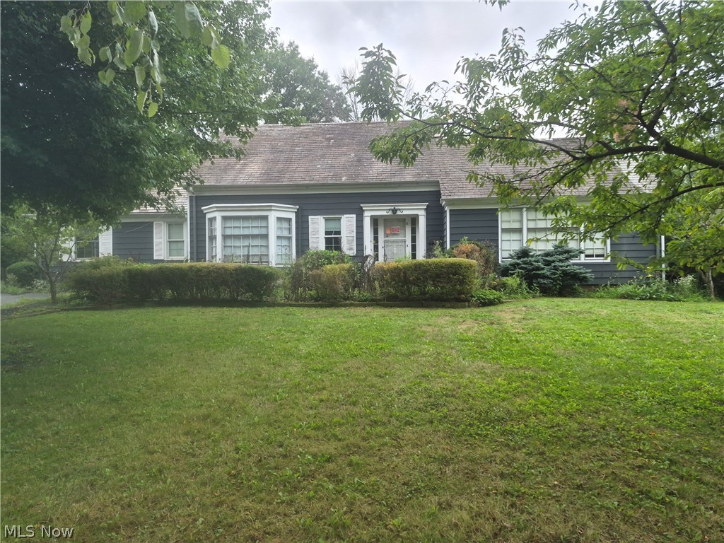 24700 Bryden Road Beachwood OH 44122