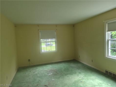 24700 Bryden Road Beachwood OH 44122