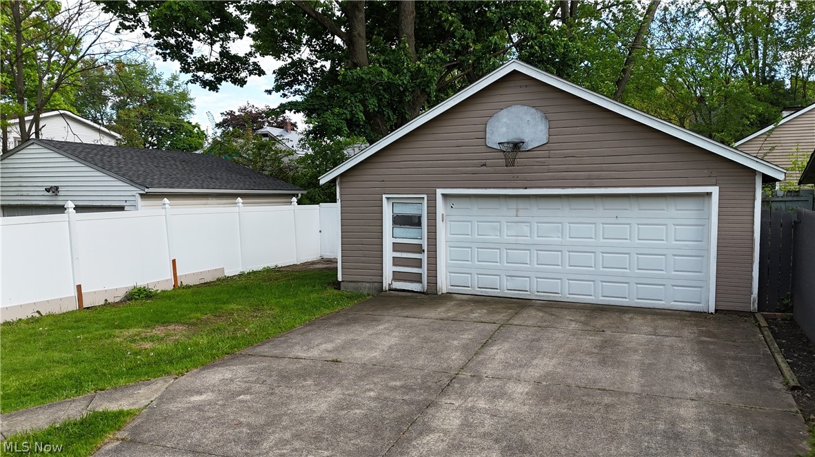 1468 Riverside Drive Akron OH 44310