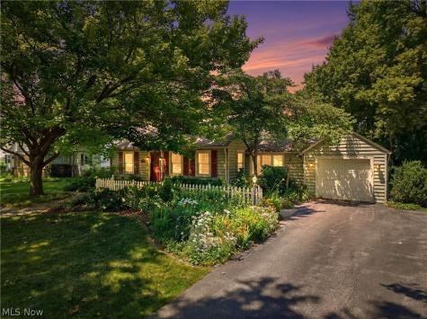 30210 Wolf Road Bay Village OH 44140