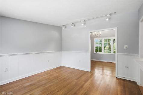 30210 Wolf Road Bay Village OH 44140