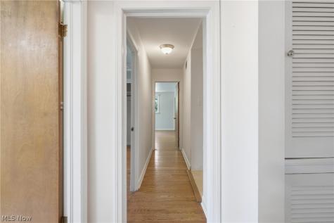 30210 Wolf Road Bay Village OH 44140