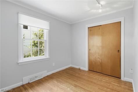 30210 Wolf Road Bay Village OH 44140