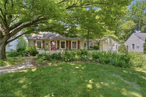 30210 Wolf Road Bay Village OH 44140