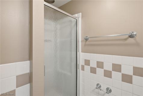 30210 Wolf Road Bay Village OH 44140