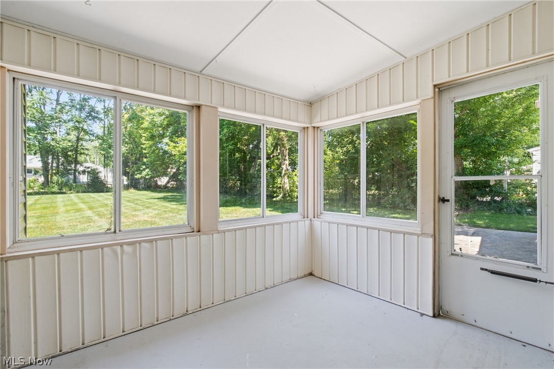 30210 Wolf Road Bay Village OH 44140