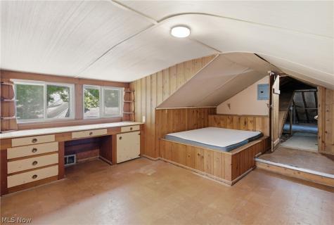 30210 Wolf Road Bay Village OH 44140