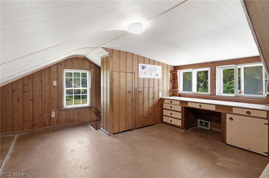 30210 Wolf Road Bay Village OH 44140