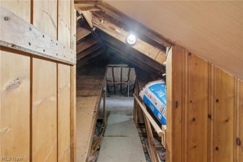 30210 Wolf Road Bay Village OH 44140