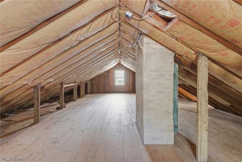 30210 Wolf Road Bay Village OH 44140