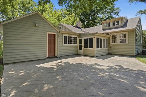 30210 Wolf Road Bay Village OH 44140