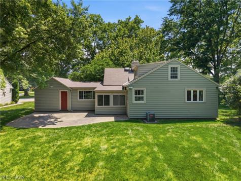 30210 Wolf Road Bay Village OH 44140