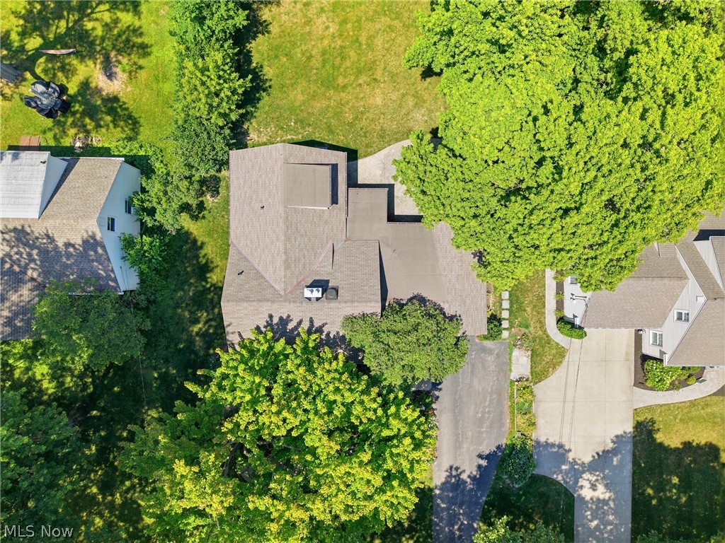 30210 Wolf Road Bay Village OH 44140