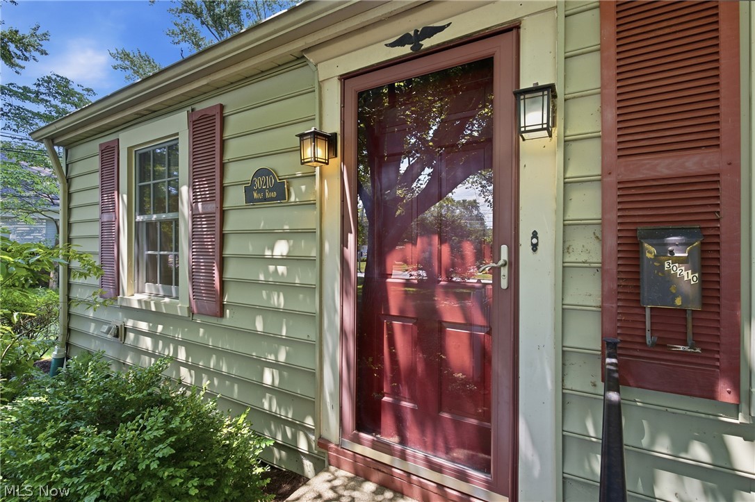 30210 Wolf Road Bay Village OH 44140