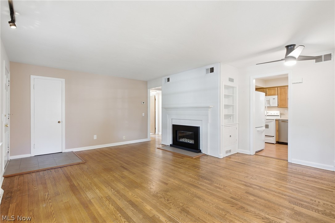 30210 Wolf Road Bay Village OH 44140