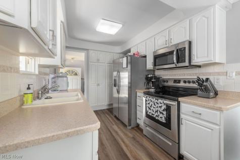 3426 Center Drive Parma OH 44134
