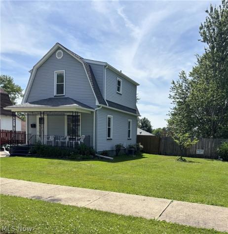 220 Baldwin Avenue Niles OH 44446