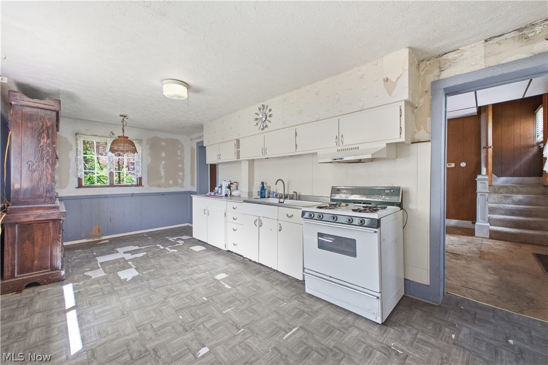 1561 E State Street Salem OH 44460