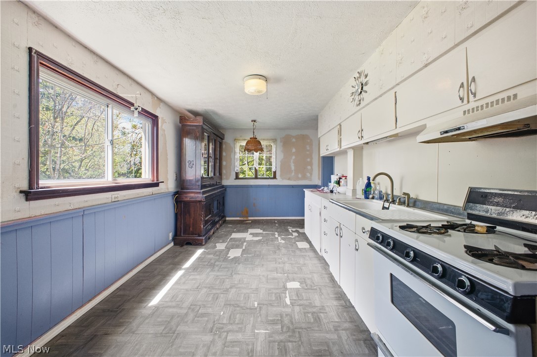 1561 E State Street Salem OH 44460