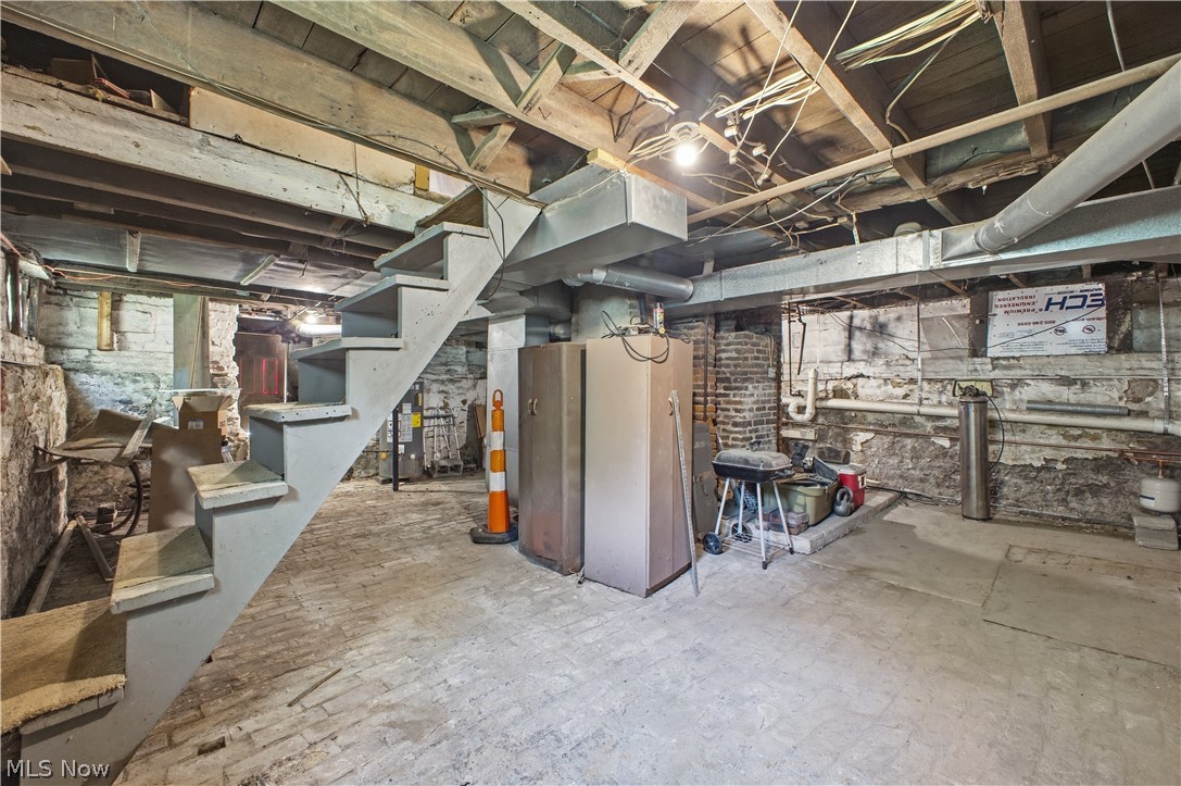 1561 E State Street Salem OH 44460