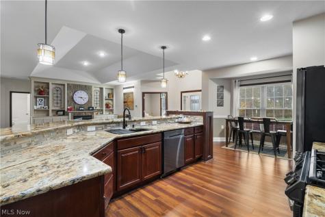 5247 Birchmont Avenue SW Canton OH 44706