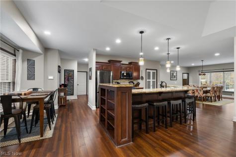 5247 Birchmont Avenue SW Canton OH 44706