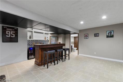 5247 Birchmont Avenue SW Canton OH 44706