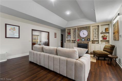 5247 Birchmont Avenue SW Canton OH 44706