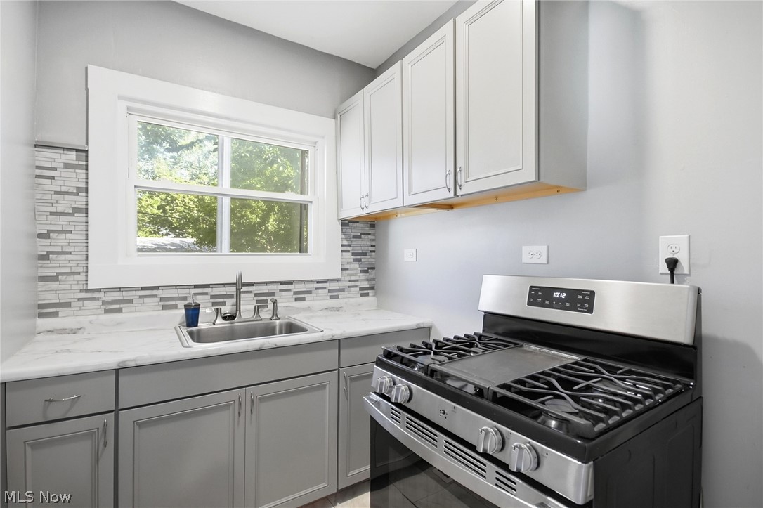 3818 Woodbridge Avenue Cleveland OH 44109