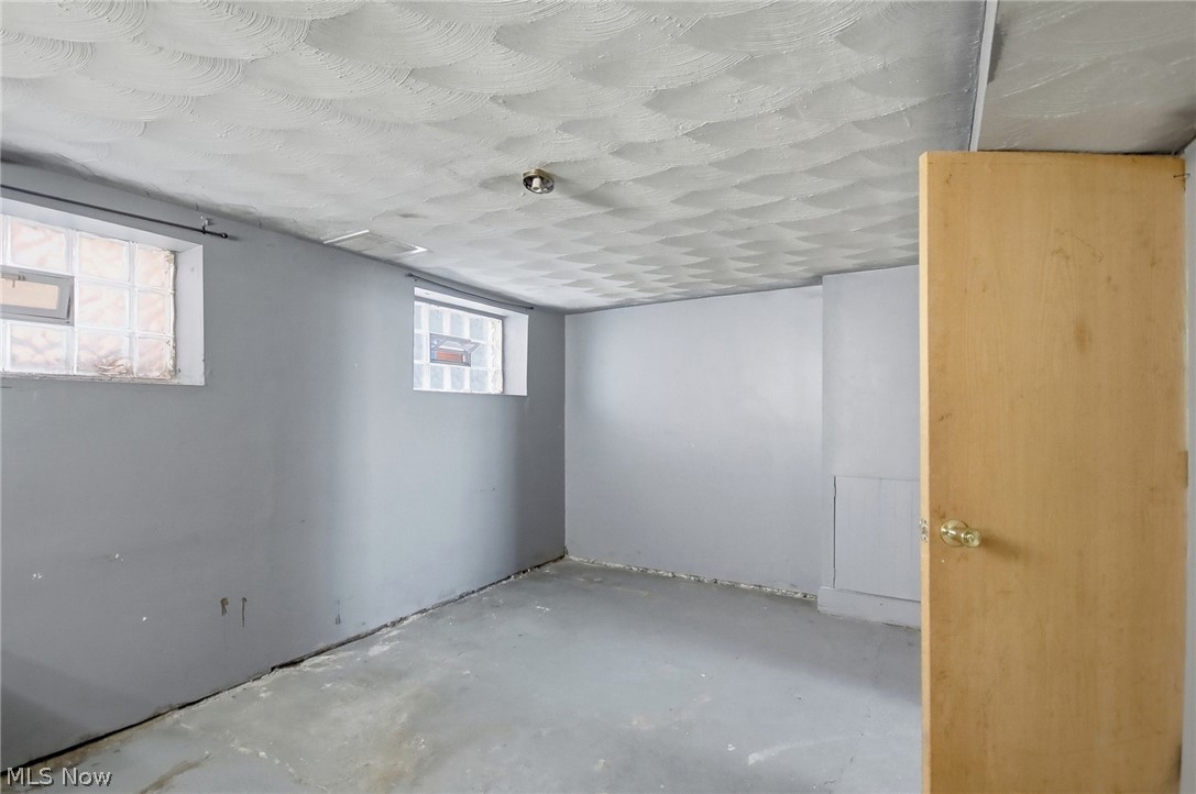 3818 Woodbridge Avenue Cleveland OH 44109