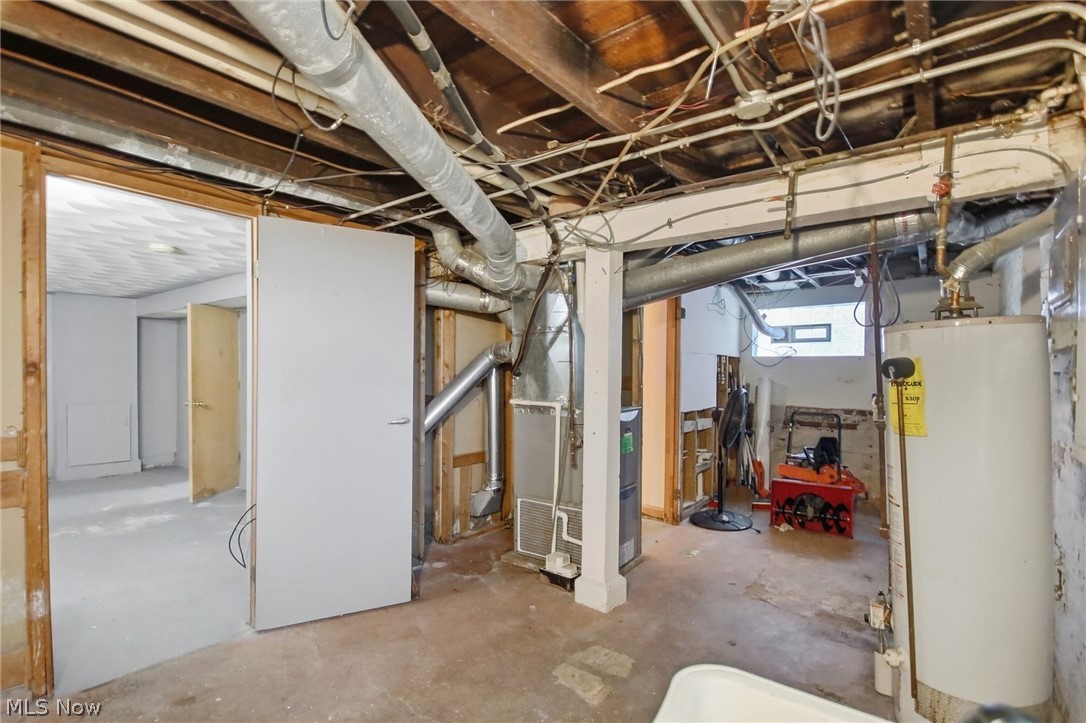 3818 Woodbridge Avenue Cleveland OH 44109