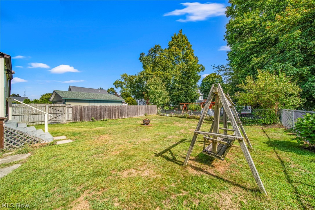 165 S Eagle Street Geneva OH 44041