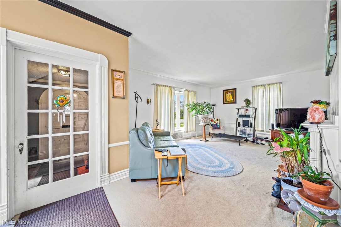 165 S Eagle Street Geneva OH 44041