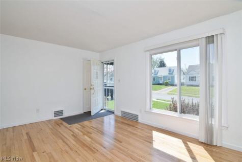 20919 Hansen Road Maple Heights OH 44137