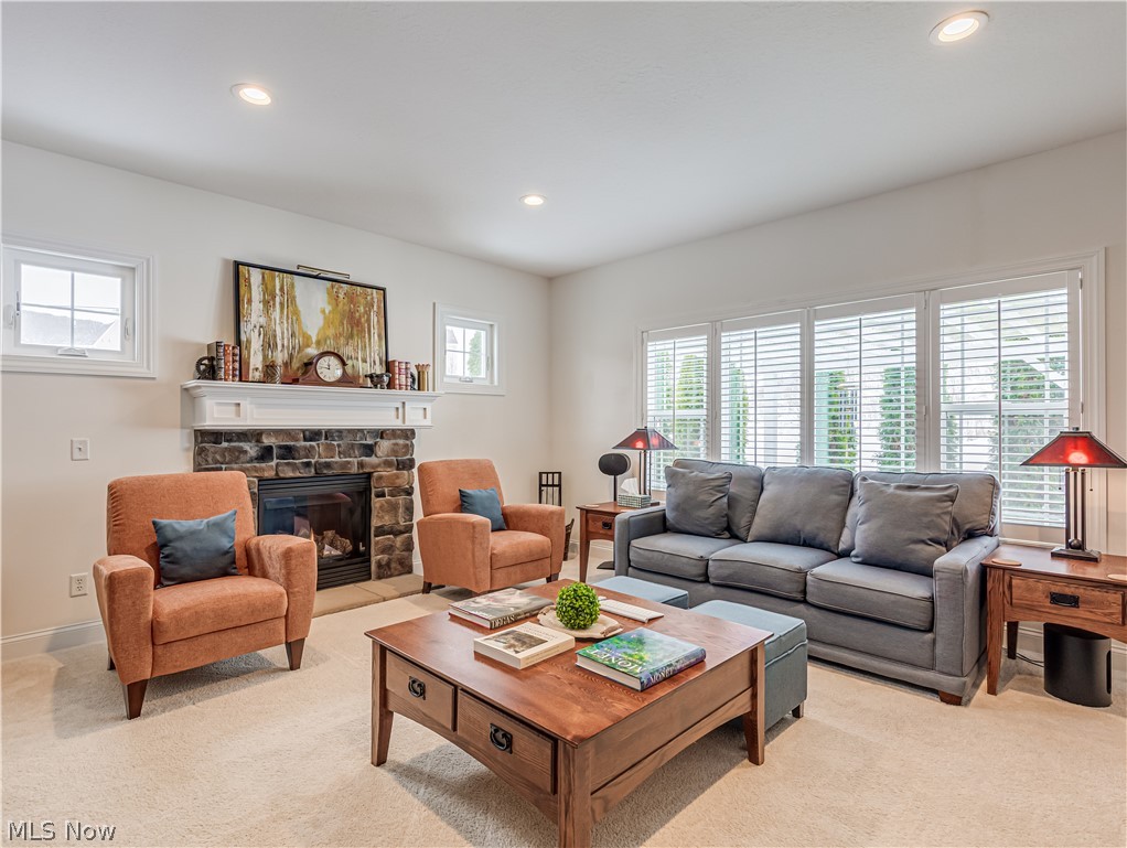 971 Montford Circle Uniontown OH 44685