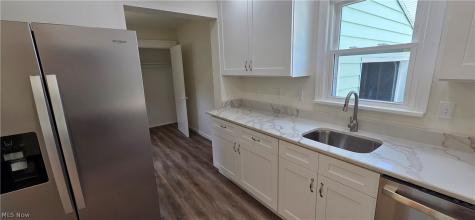 9964 E River Road Elyria OH 44035