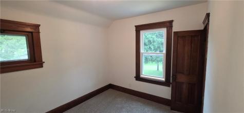 9964 E River Road Elyria OH 44035