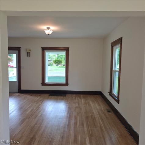 9964 E River Road Elyria OH 44035