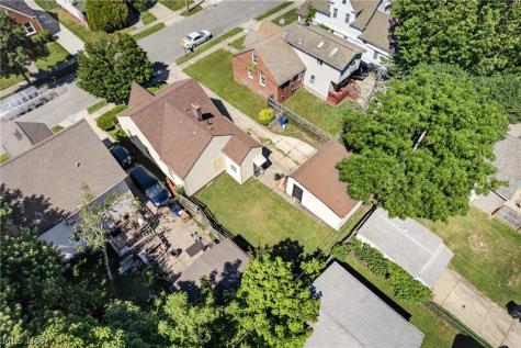 19508 Kildeer Avenue Cleveland OH 44119