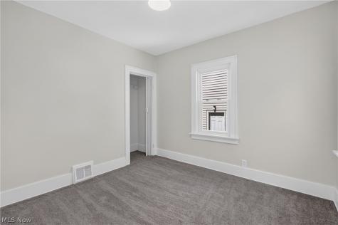 19508 Kildeer Avenue Cleveland OH 44119