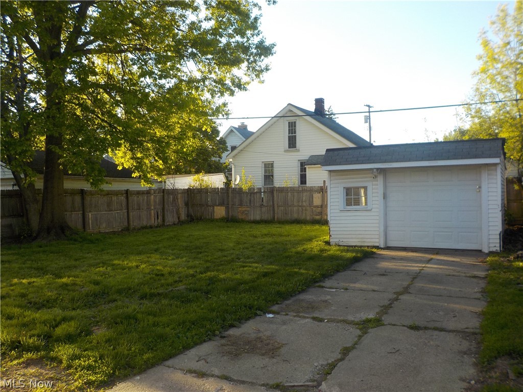 3912 Oak Park Avenue Cleveland OH 44109
