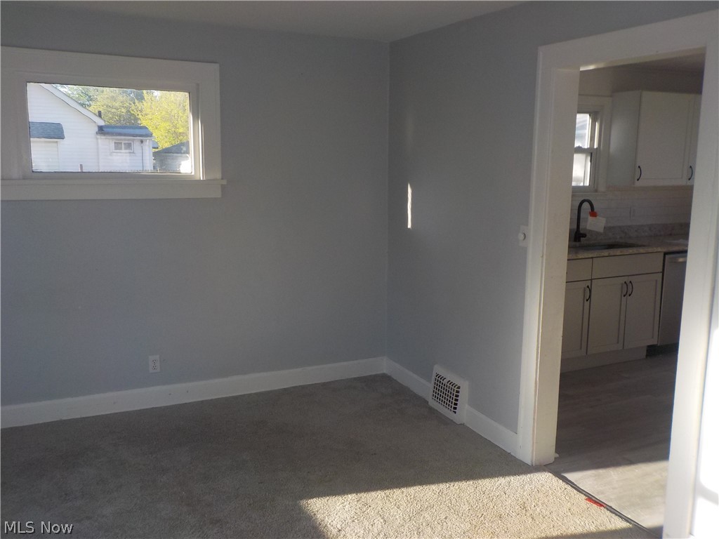 3912 Oak Park Avenue Cleveland OH 44109