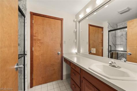 18930 Story Rocky River OH 44116