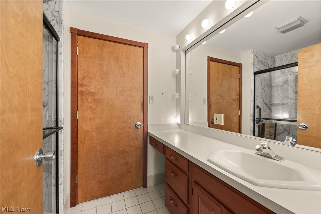 18930 Story Rocky River OH 44116