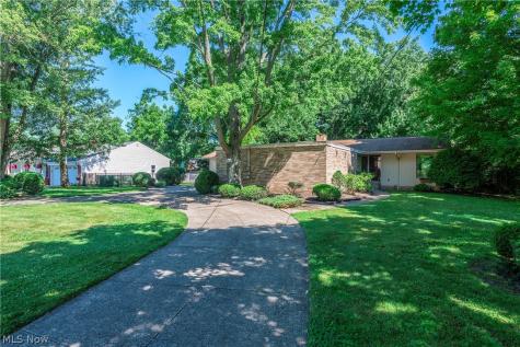 18930 Story Rocky River OH 44116